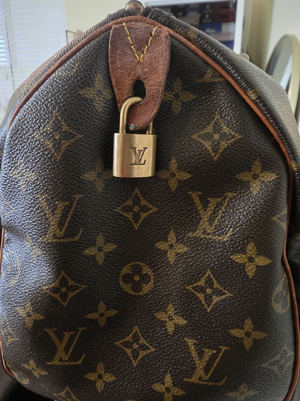 Louis Vuitton Speedy 35 - Luxury Monogram Canvas - Picture 5 of 10